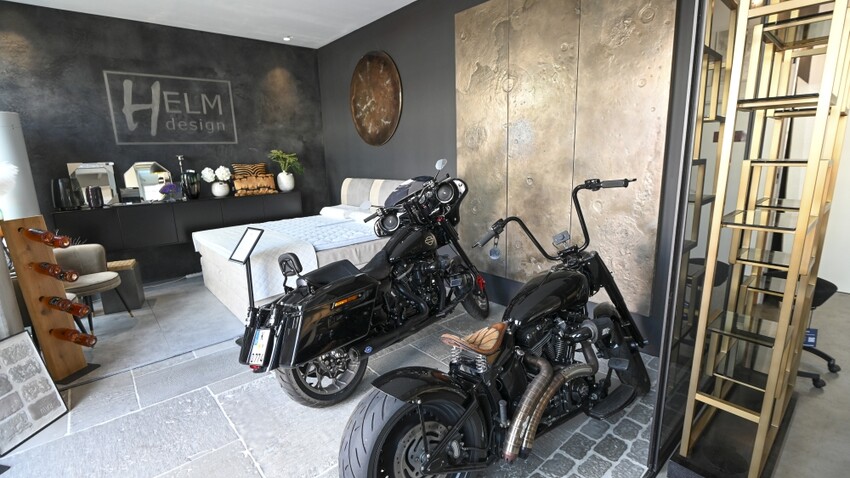 Helm-UF-Folder_13