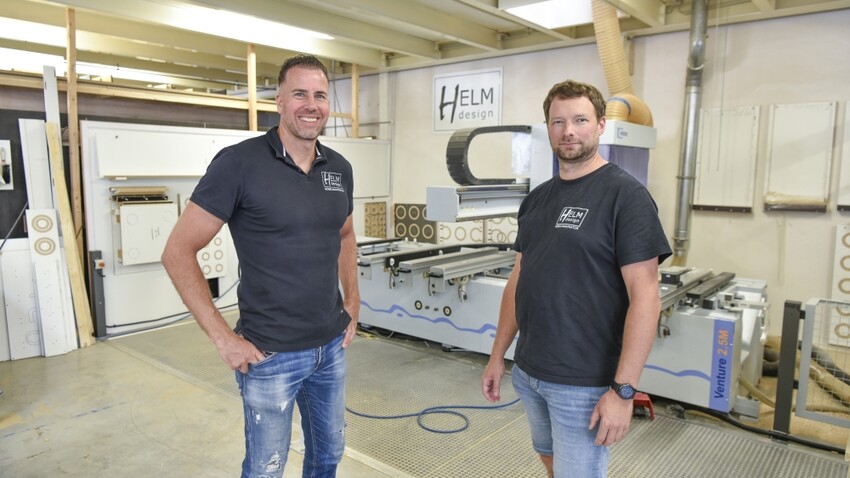 Helm-UF-Folder_3